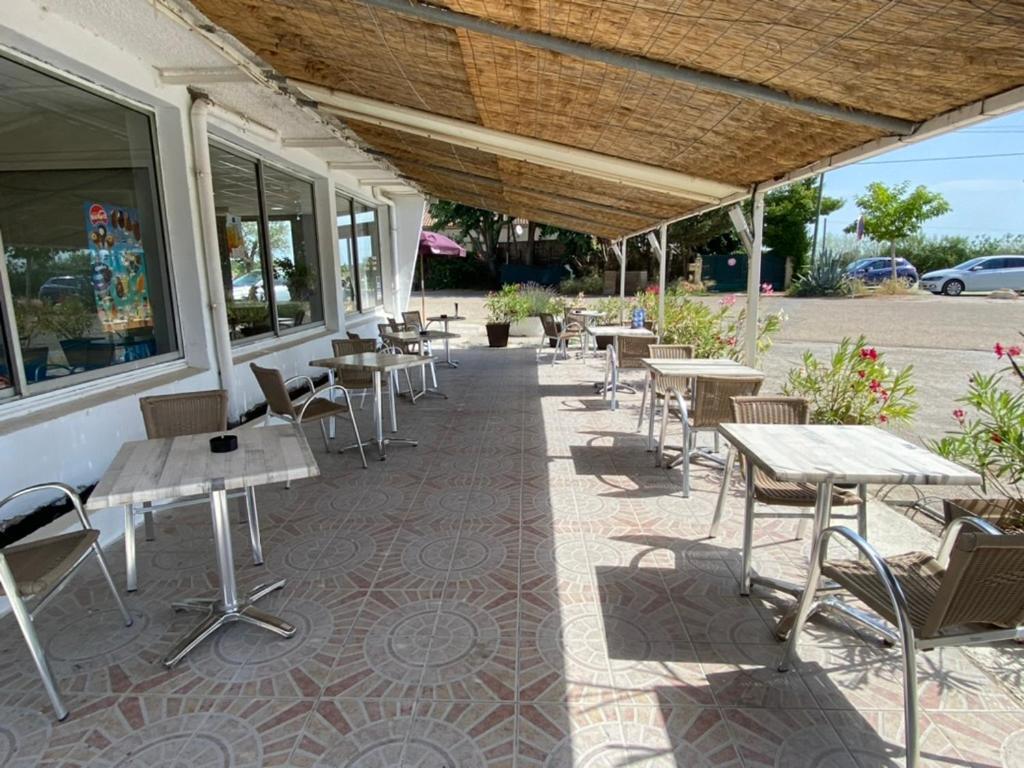 Hotel Restaurant La Ceinture Vauvert Eksteriør bilde